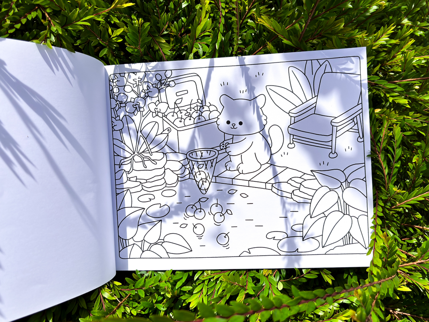 Charlie Cat & Co. Journey to happiness coloring book